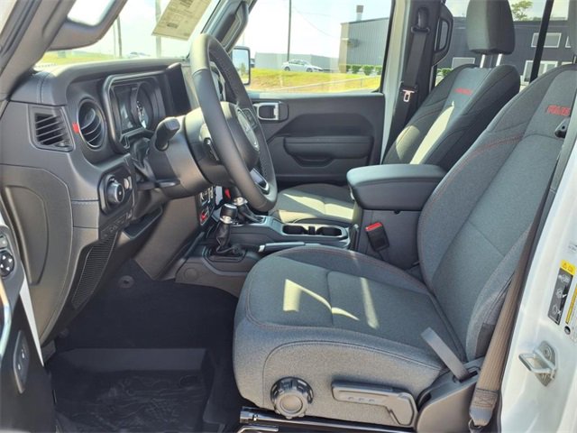 New 2025 Jeep Wrangler Unlimited Rubicon image 13