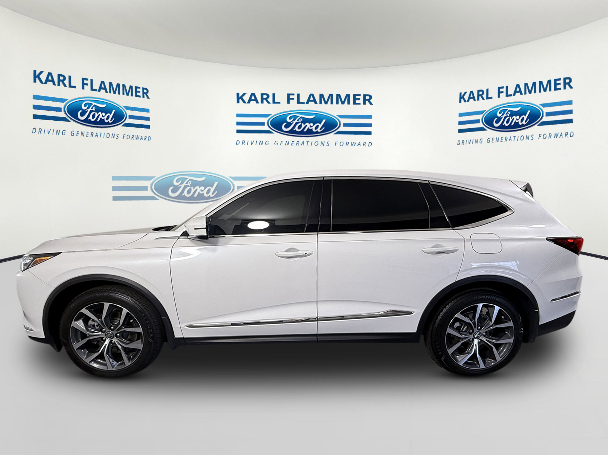 Used 2023 Acura MDX w/ Technology Package AWD/4WD image 5