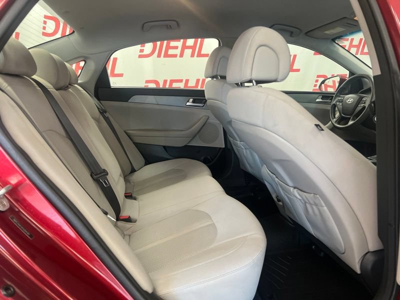 Used 2015 Hyundai Sonata SE FWD image 10