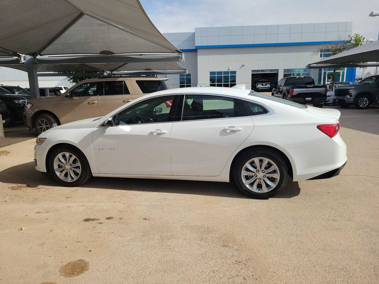 Used 2024 Chevrolet Malibu LT FWD image 5