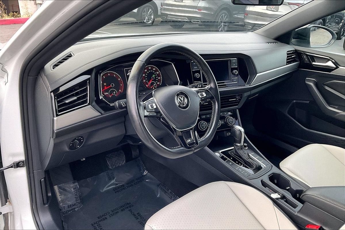 Used 2019 Volkswagen Jetta R-Line w/ R-Line Cold Weather Package FWD image 12