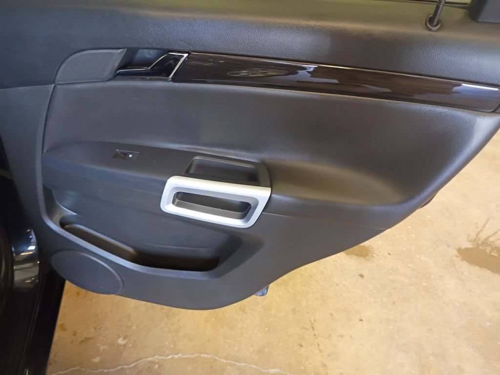 Used 2014 Chevrolet Captiva Sport LT w/ Convenience Package FWD image 31
