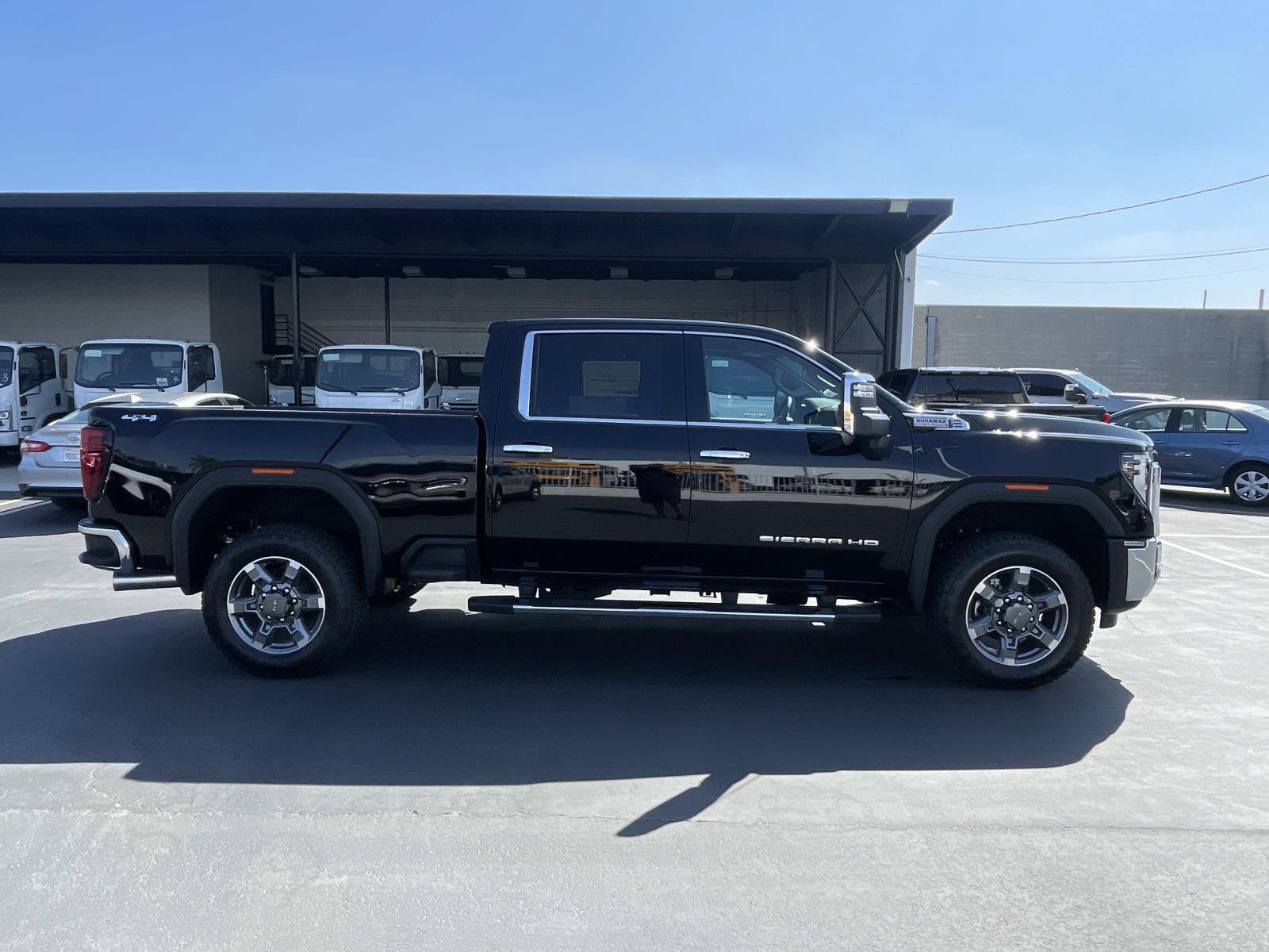 New 2026 GMC Sierra 2500 SLT w/ SLT Premium Package image 4