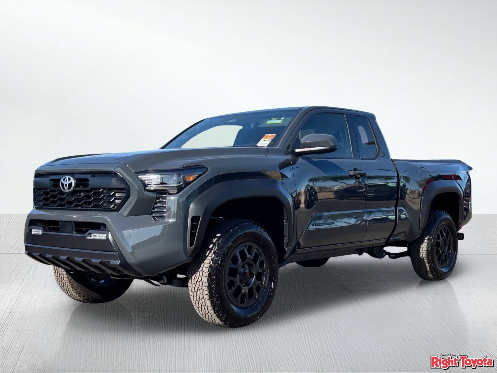 Certified 2025 Toyota Tacoma PreRunner RWD image 2