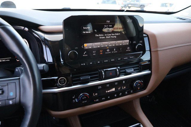 Used 2023 Nissan Pathfinder Platinum AWD/4WD image 18
