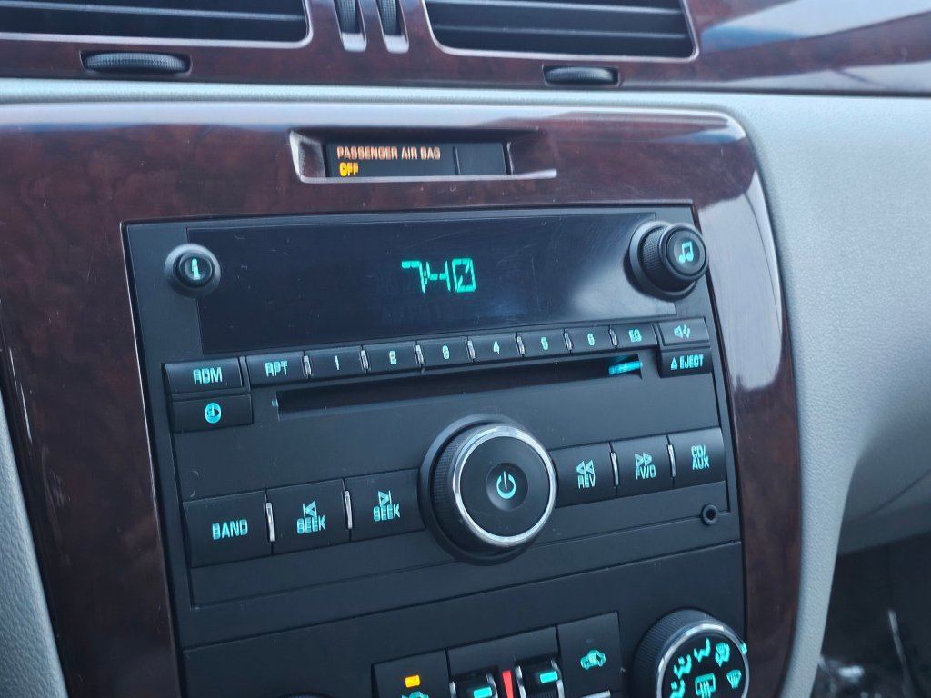 Used 2009 Chevrolet Impala LT image 8