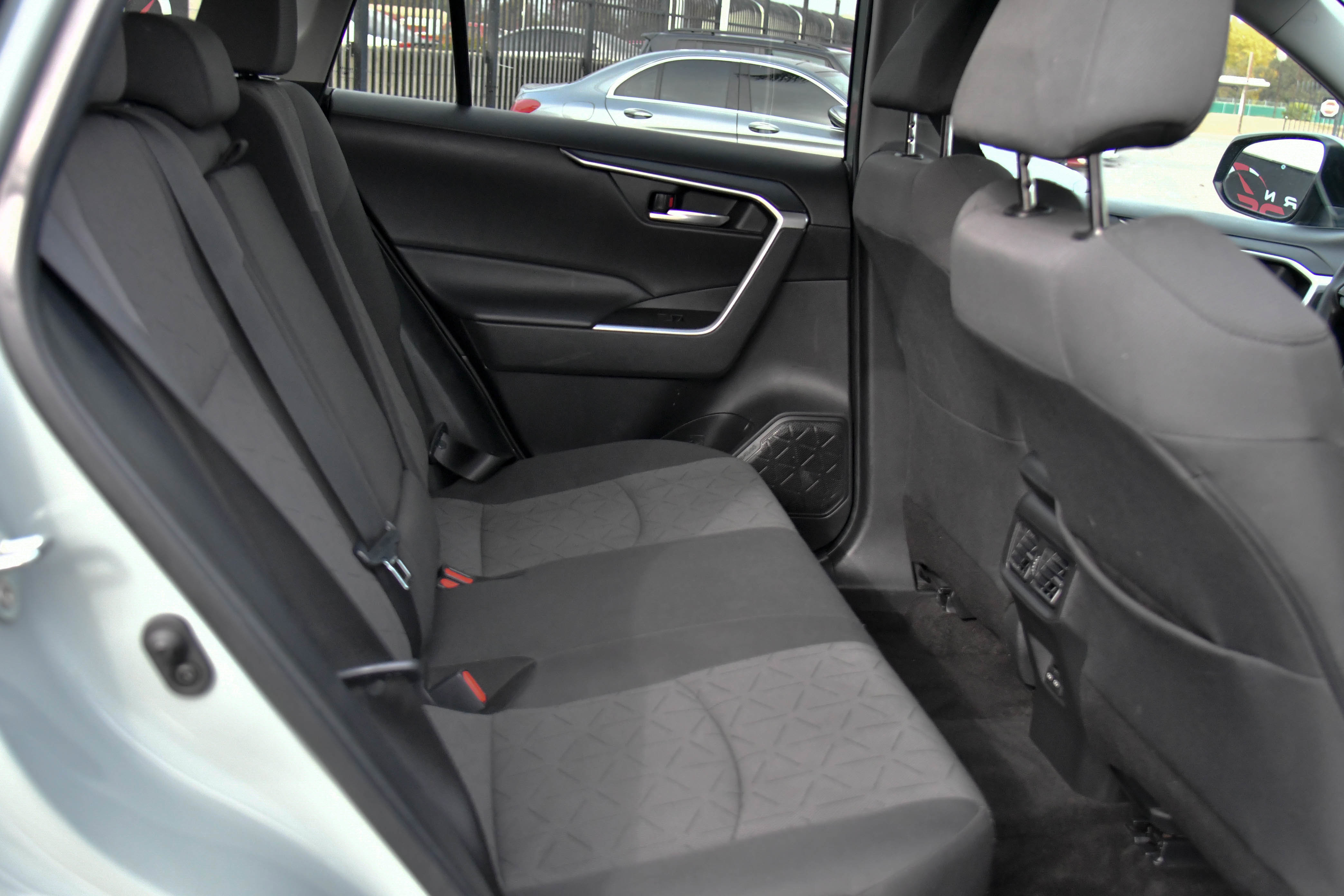 Used 2023 Toyota RAV4 XLE image 42