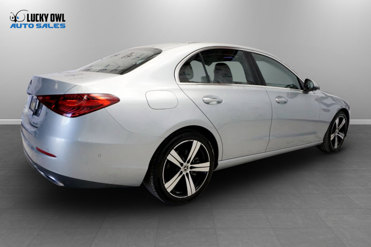 Used 2023 Mercedes-Benz C 300 Sedan image 8