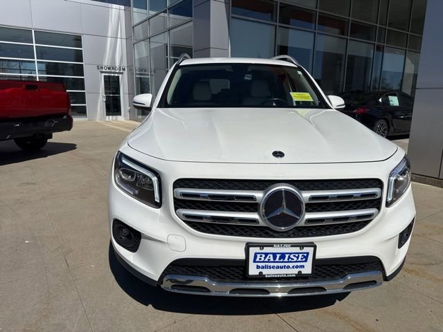 Used 2021 Mercedes-Benz GLB 250 4MATIC image 2