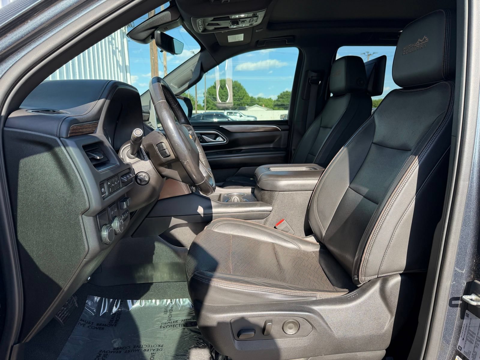 Used 2021 Chevrolet Tahoe High Country w/ Premium Package RWD image 14