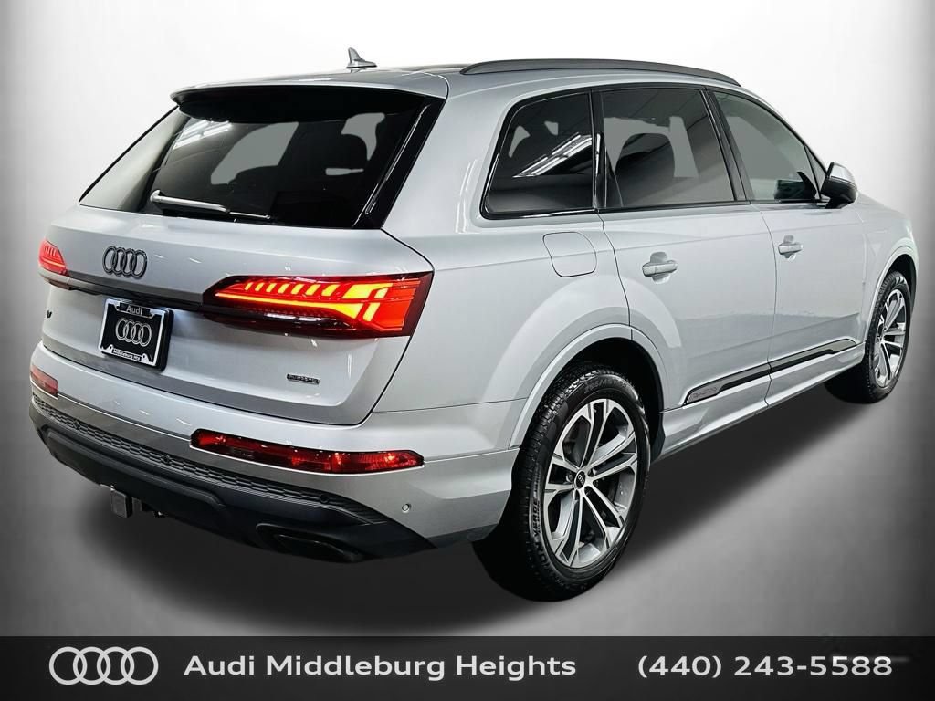 Certified 2025 Audi Q7 2.0T Premium w/ Convenience Plus Package AWD/4WD image 7