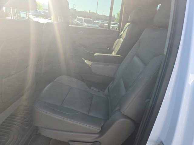 Used 2016 GMC Yukon XL SLT w/ Open Road Package AWD/4WD image 29