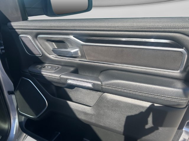 Used 2021 RAM 1500 Laramie AWD/4WD image 15