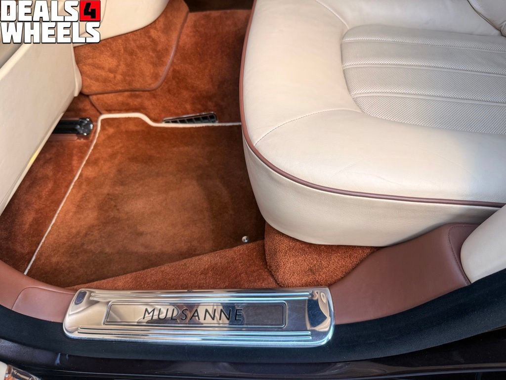 Used 2012 Bentley Mulsanne RWD image 21