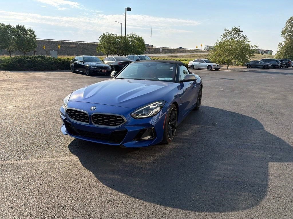 Used 2024 BMW Z4 M40i w/ Premium Package RWD image 2
