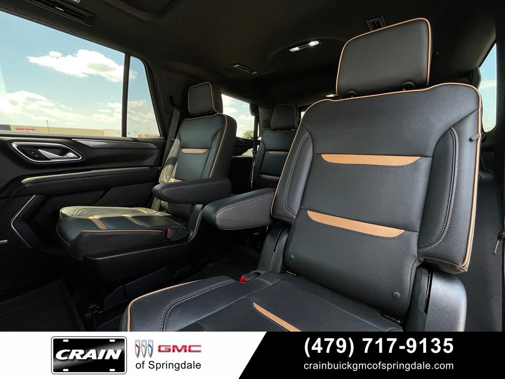 Used 2024 GMC Yukon AT4 w/ Technology Package AWD/4WD image 25