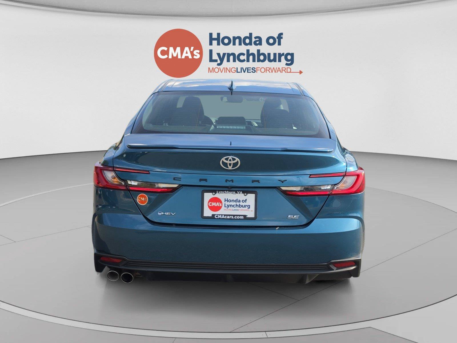 Used 2025 Toyota Camry SE w/ Multimedia Upgrade Package FWD image 4