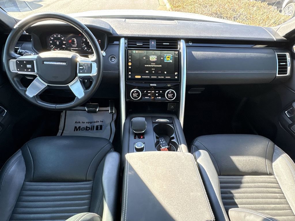 Used 2023 Land Rover Discovery S R-Dynamic image 21