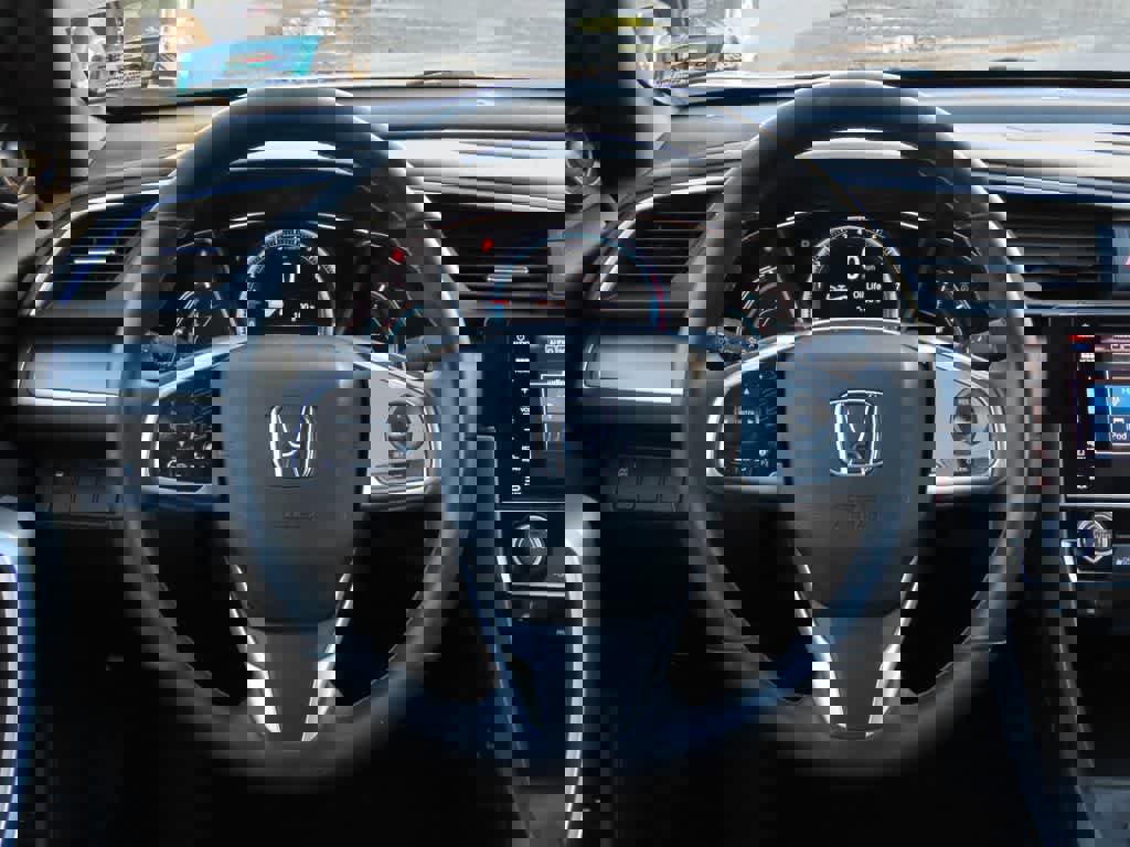 Used 2018 Honda Civic EX-T image 16