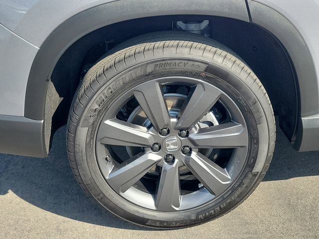 Certified 2025 Honda Pilot Sport image 6