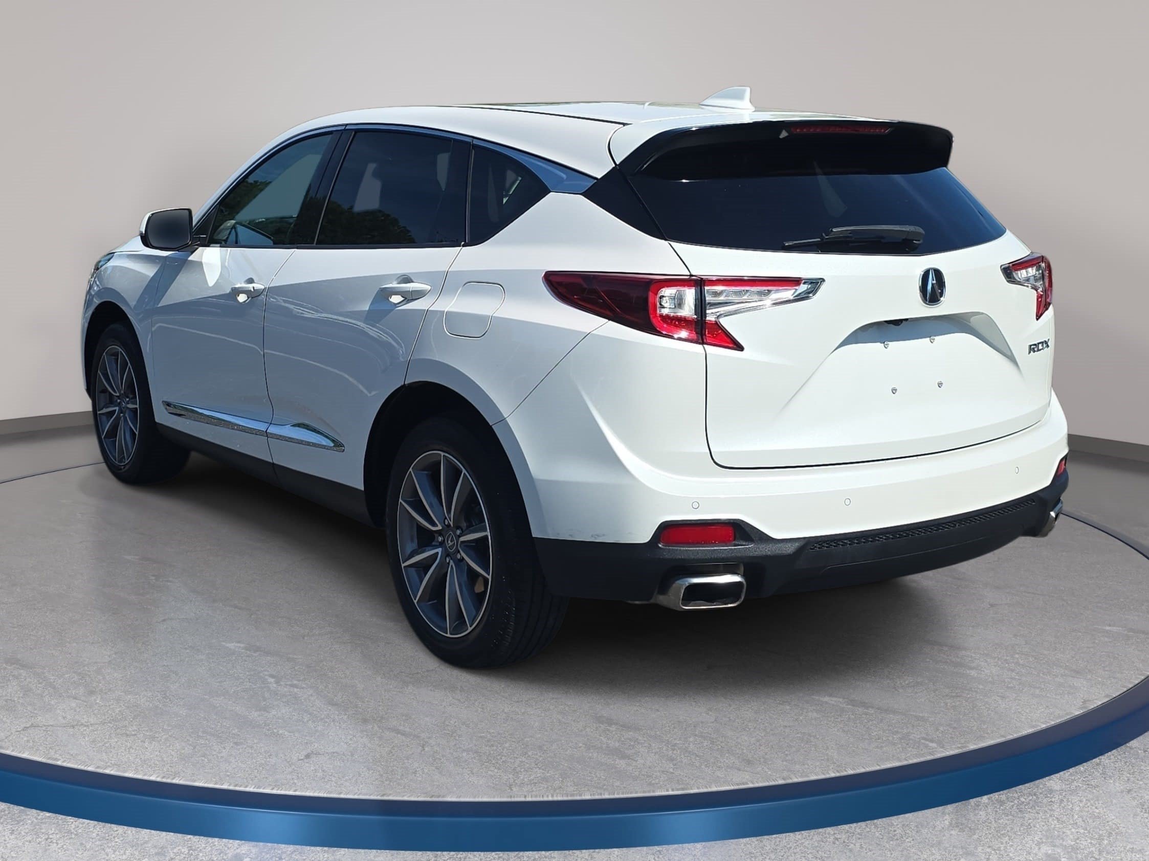 Used 2023 Acura RDX w/ Technology Package FWD image 7