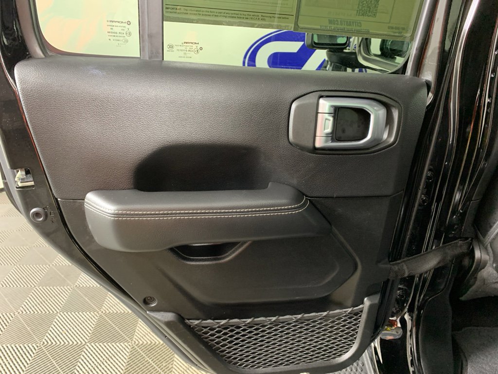 Used 2022 Jeep Wrangler Unlimited Sahara w/ Cold Weather Group image 29