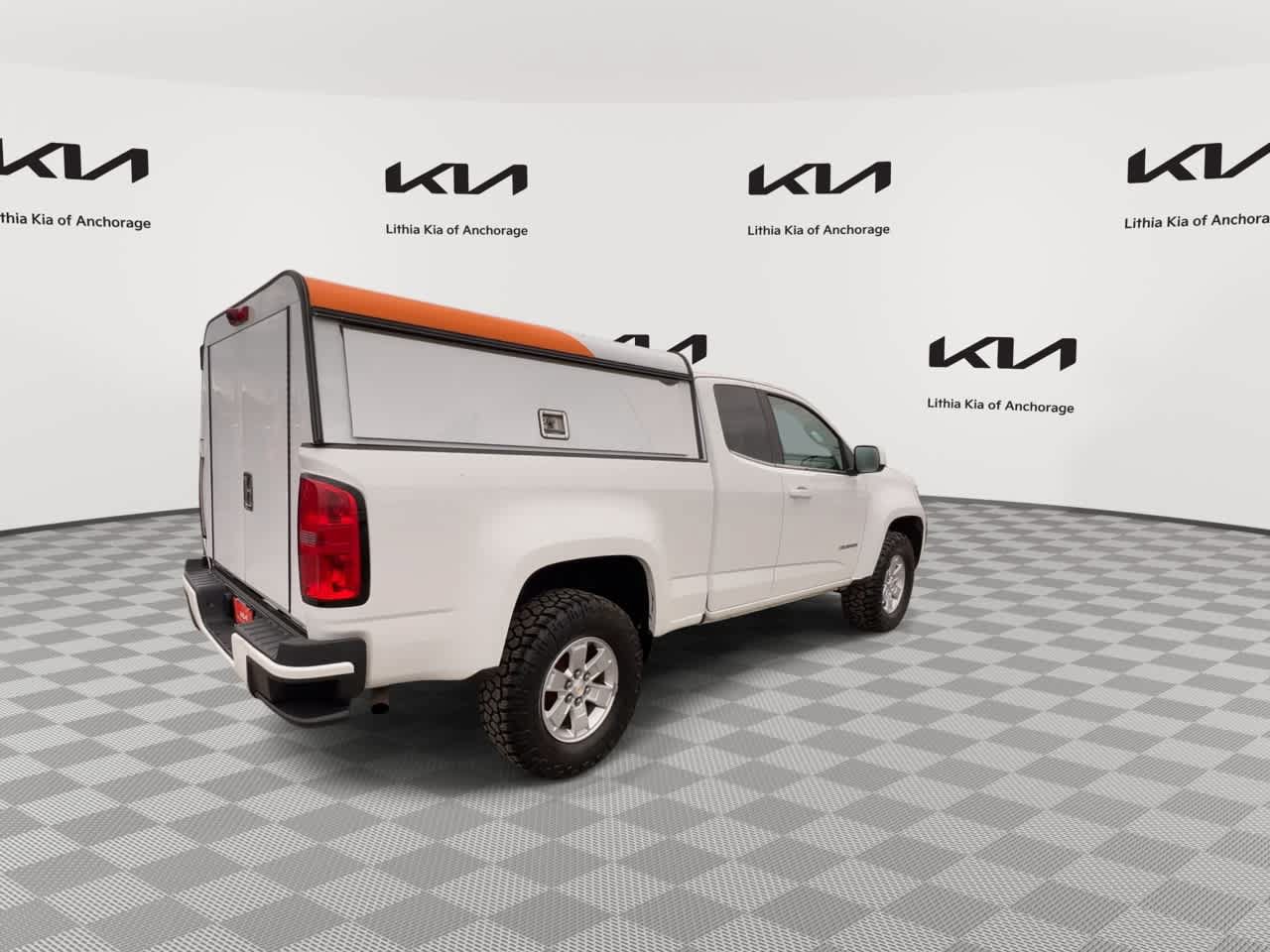 Used 2017 Chevrolet Colorado W/T w/ WT Convenience Package AWD/4WD image 9