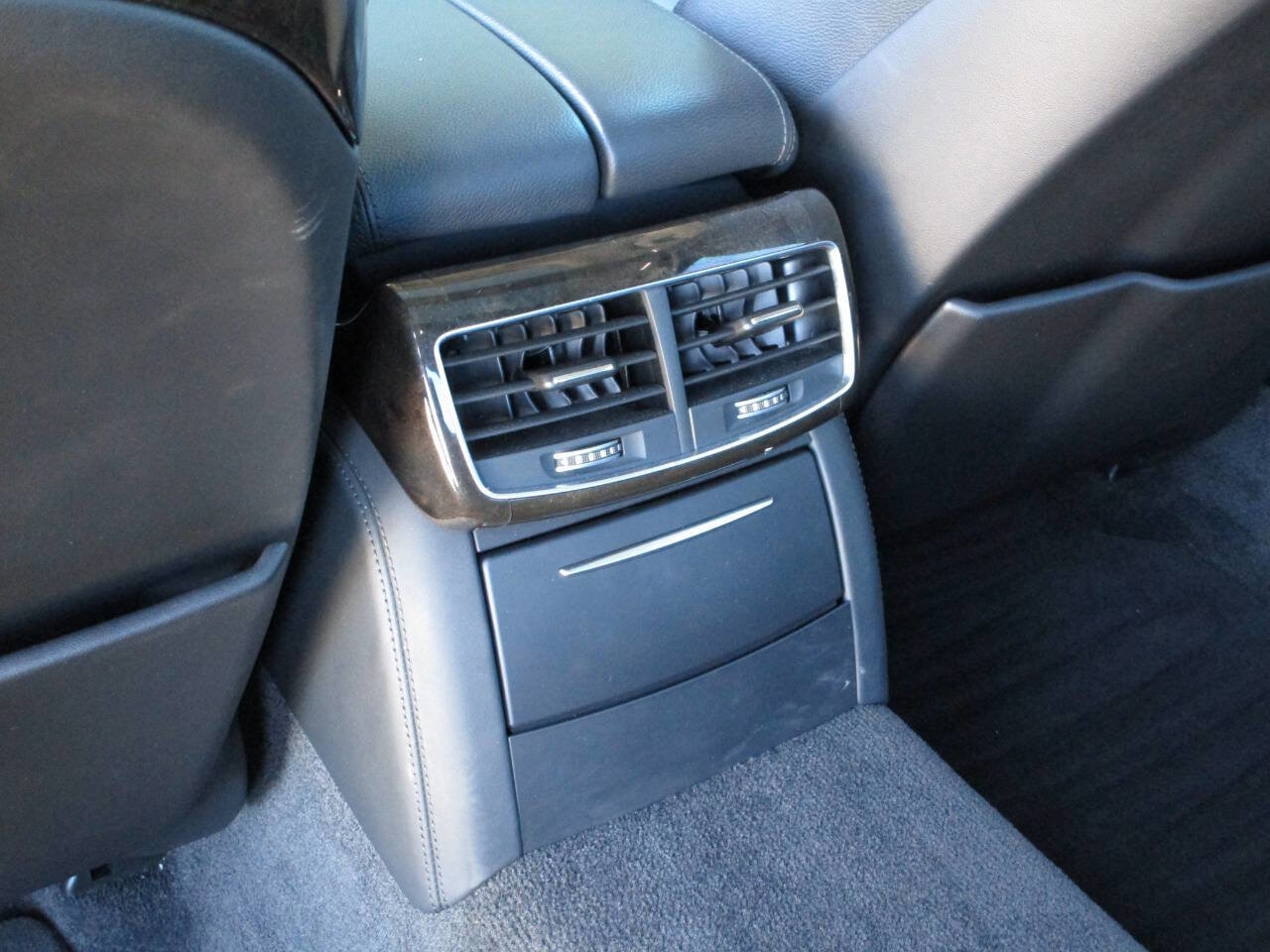 Used 2015 Audi A8 L 4.0T w/ Premium Package image 26