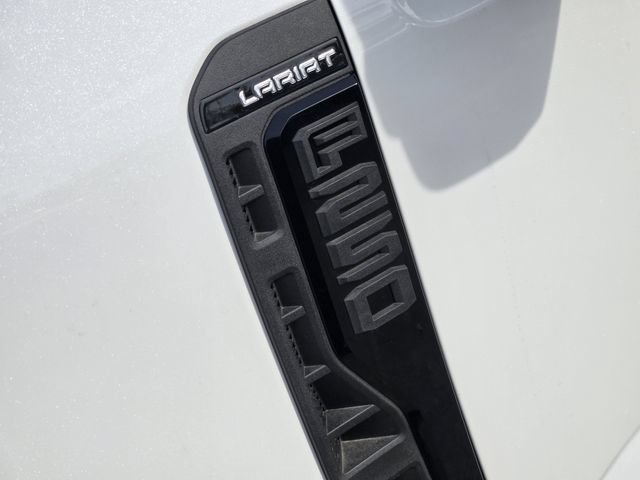 New 2026 Ford F250 Lariat w/ Black Appearance Package AWD/4WD image 7
