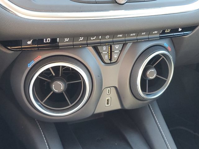 Certified 2024 Chevrolet Blazer LT w/ Convenience Package FWD image 27