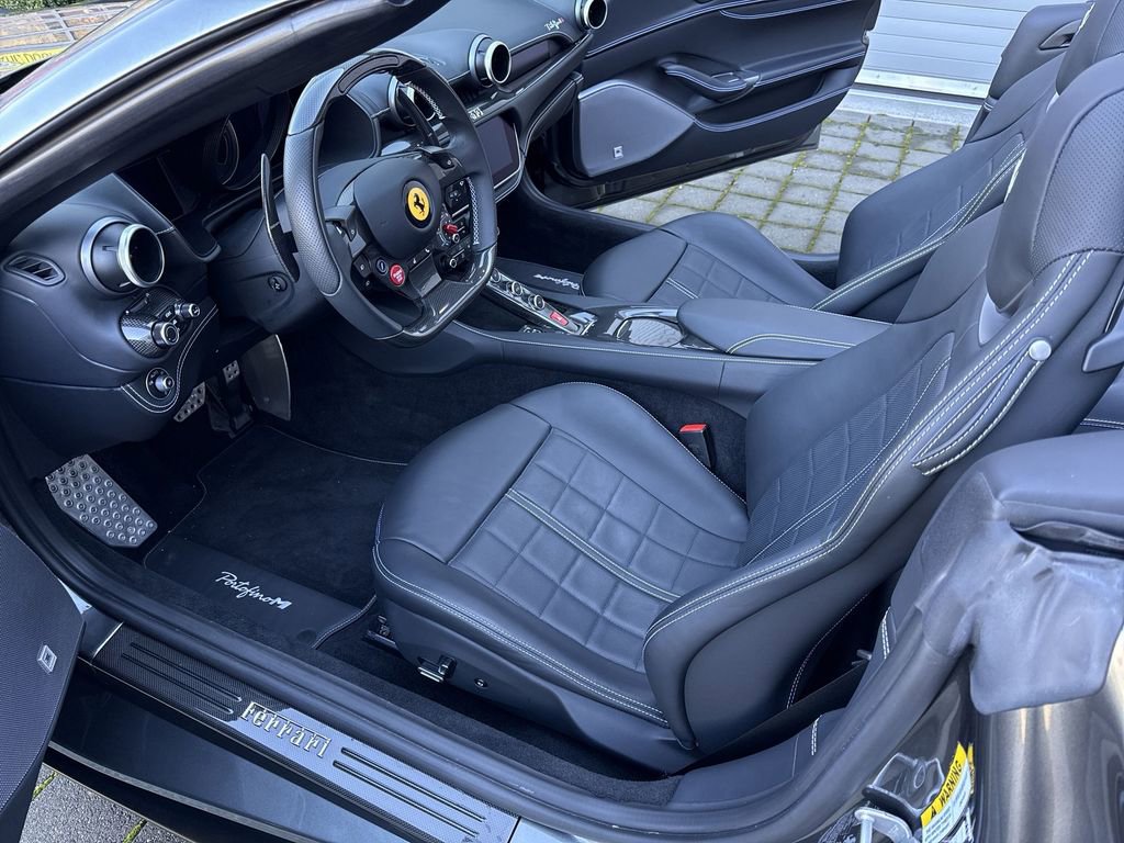 Used 2023 Ferrari Portofino M RWD image 29