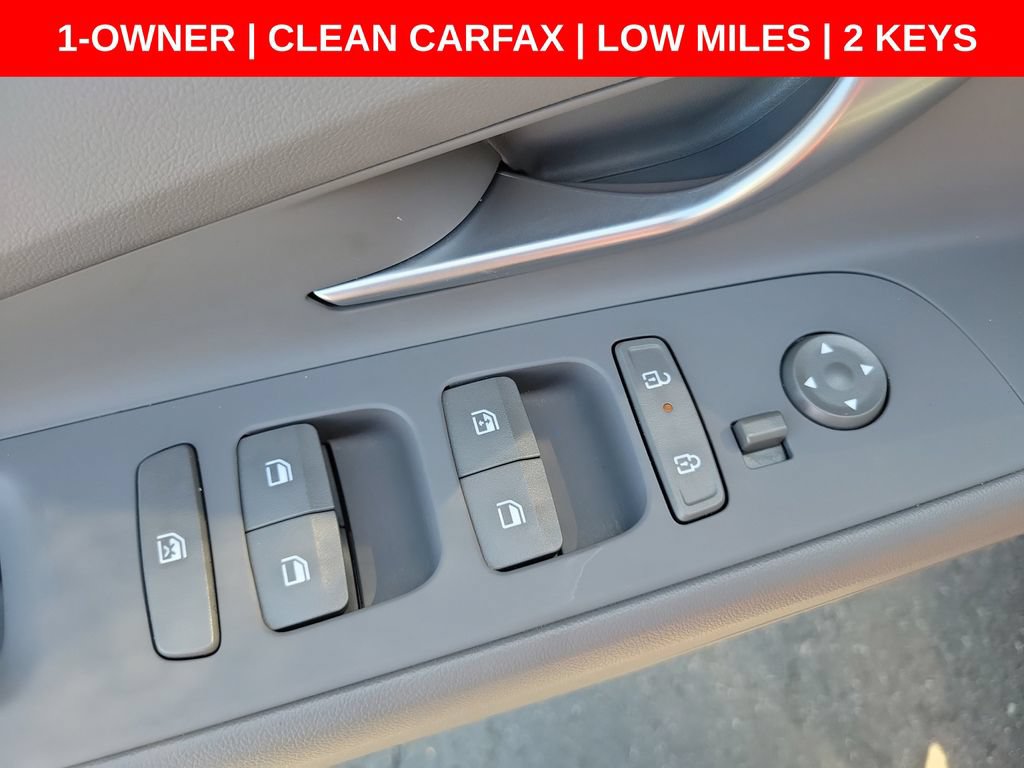 Used 2024 Hyundai Elantra SEL FWD image 21