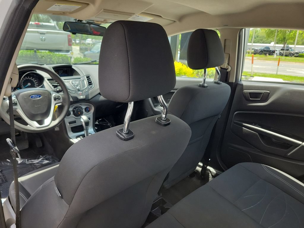 Used 2019 Ford Fiesta SE FWD image 9
