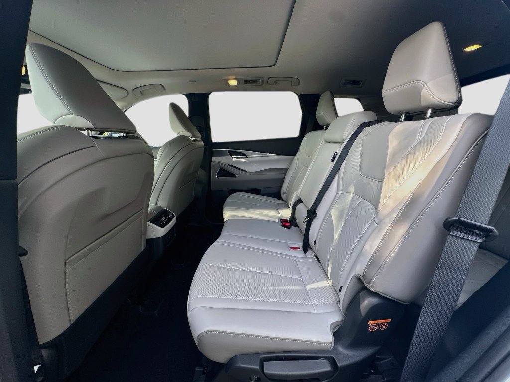 New 2027 INFINITI QX60 Luxe w/ Cargo Package FWD image 26