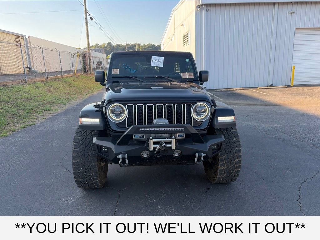 Used 2024 Jeep Wrangler Unlimited Sahara w/ Technology Group AWD/4WD image 2