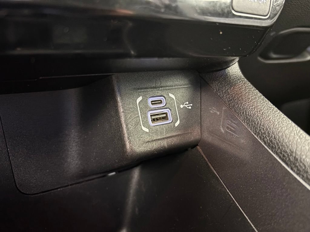 Used 2024 Jeep Compass Latitude AWD/4WD image 28