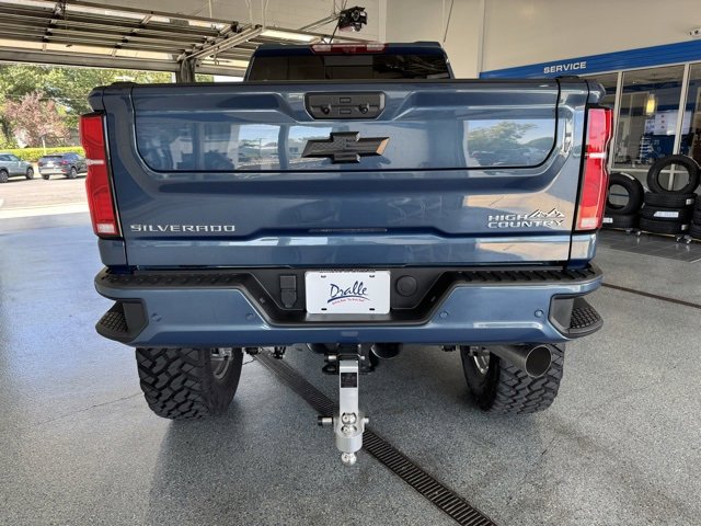 Used 2025 Chevrolet Silverado 2500 High Country w/ Technology Package image 28
