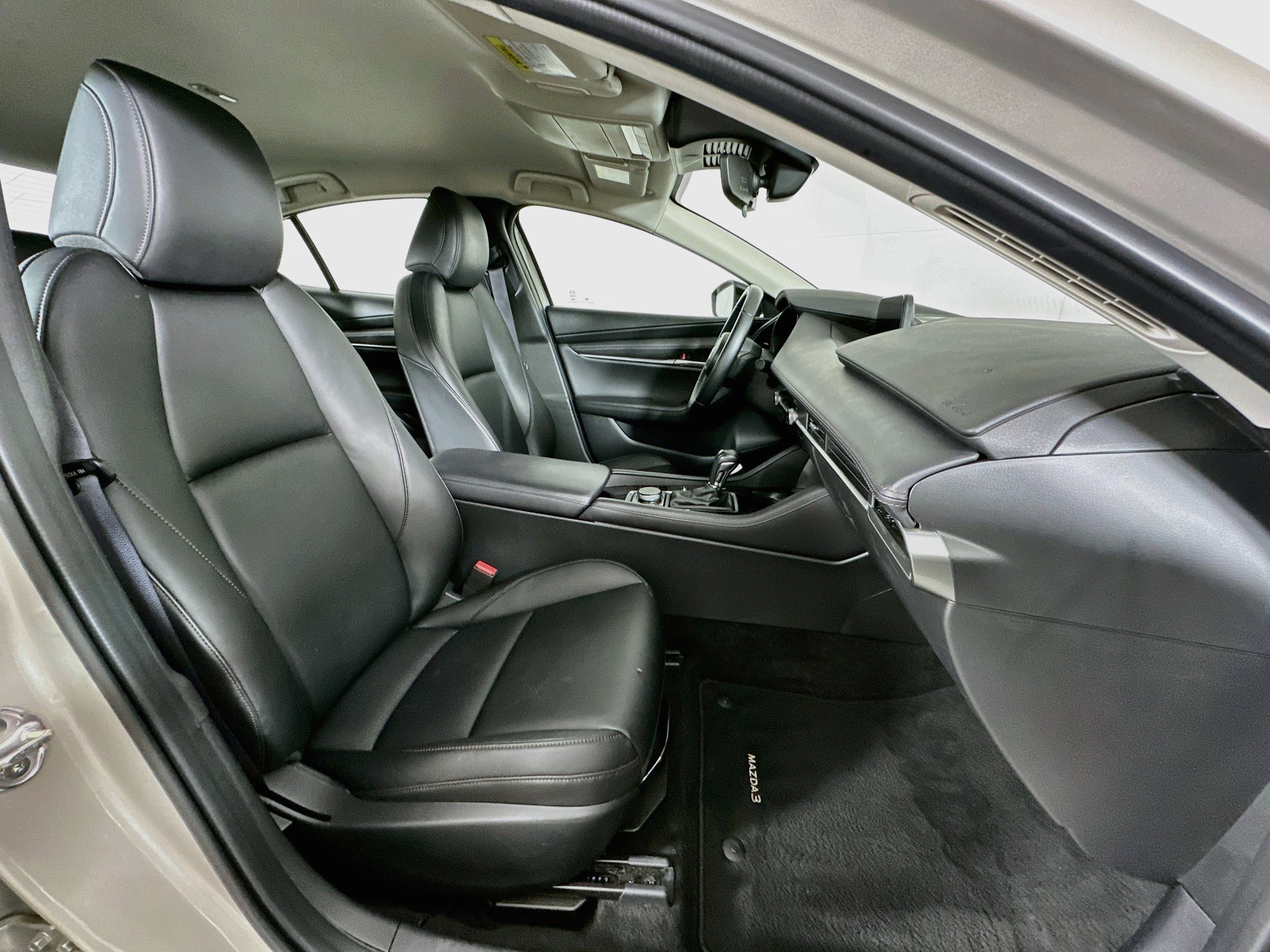 Used 2025 MAZDA MAZDA3 s FWD image 30