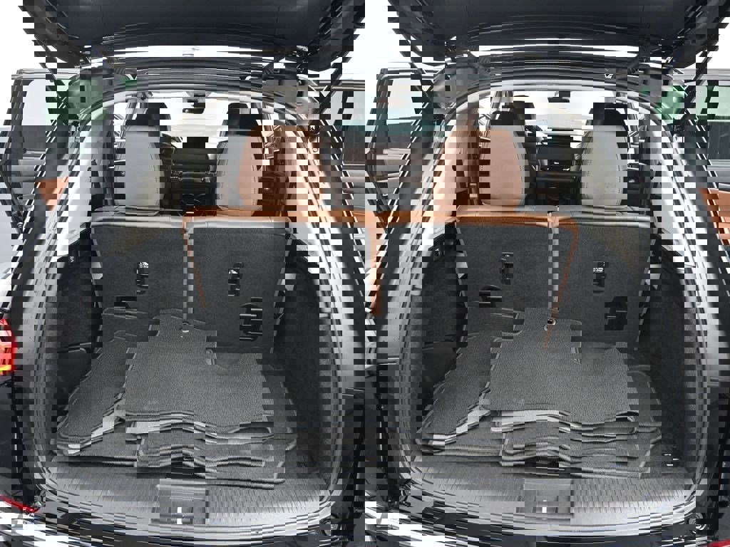 Used 2023 Acura MDX SH-AWD w/ Technology Package image 16