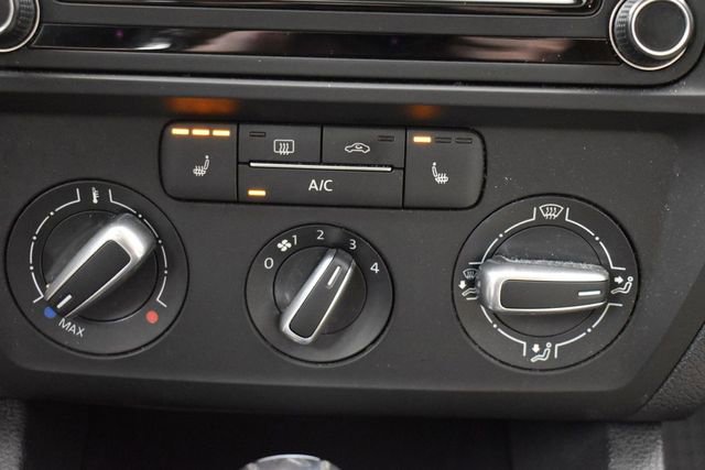 Used 2017 Volkswagen Jetta SE FWD image 20