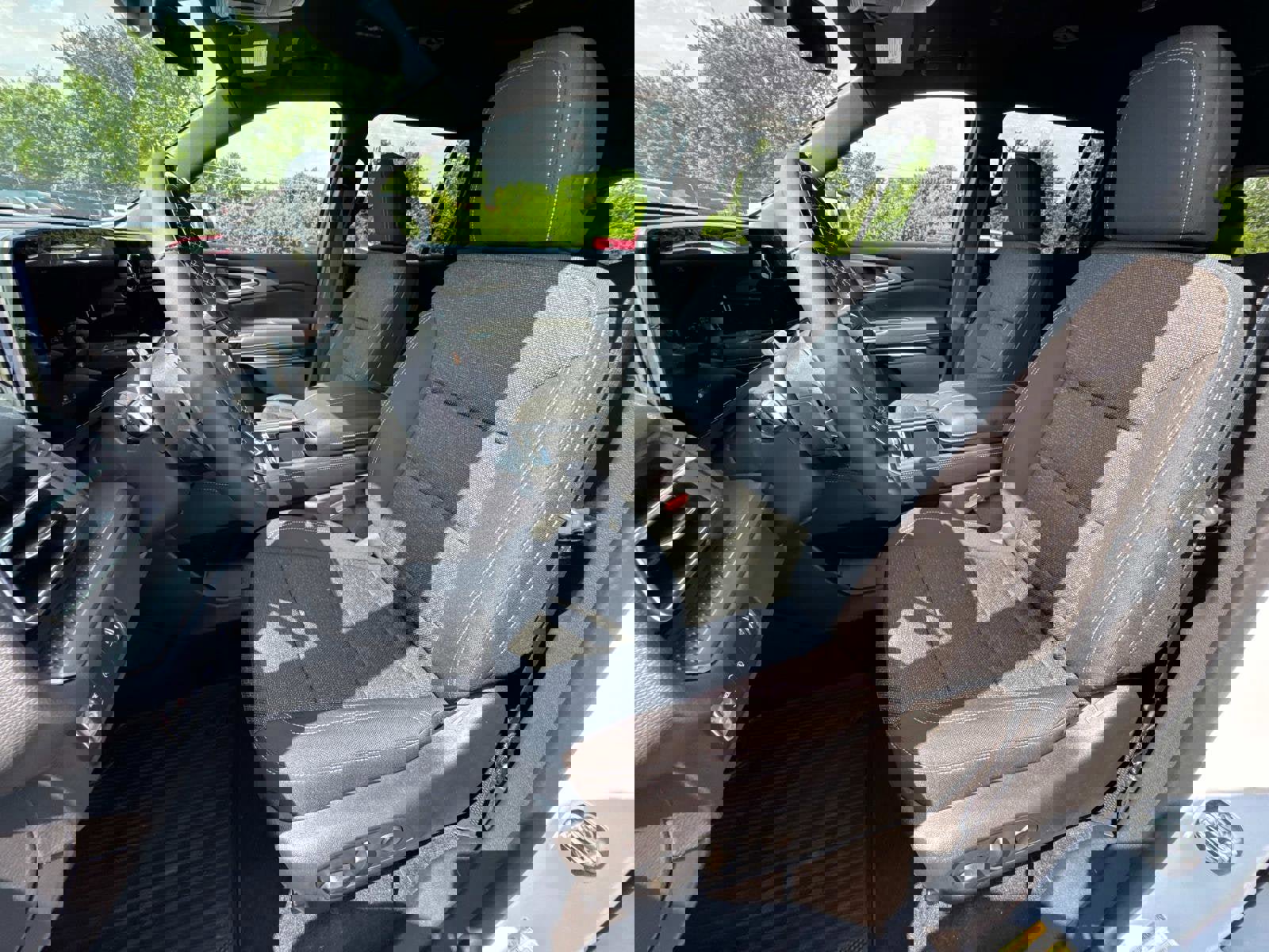 New 2025 Chevrolet Traverse LT w/ Enhanced Driving Package image 6