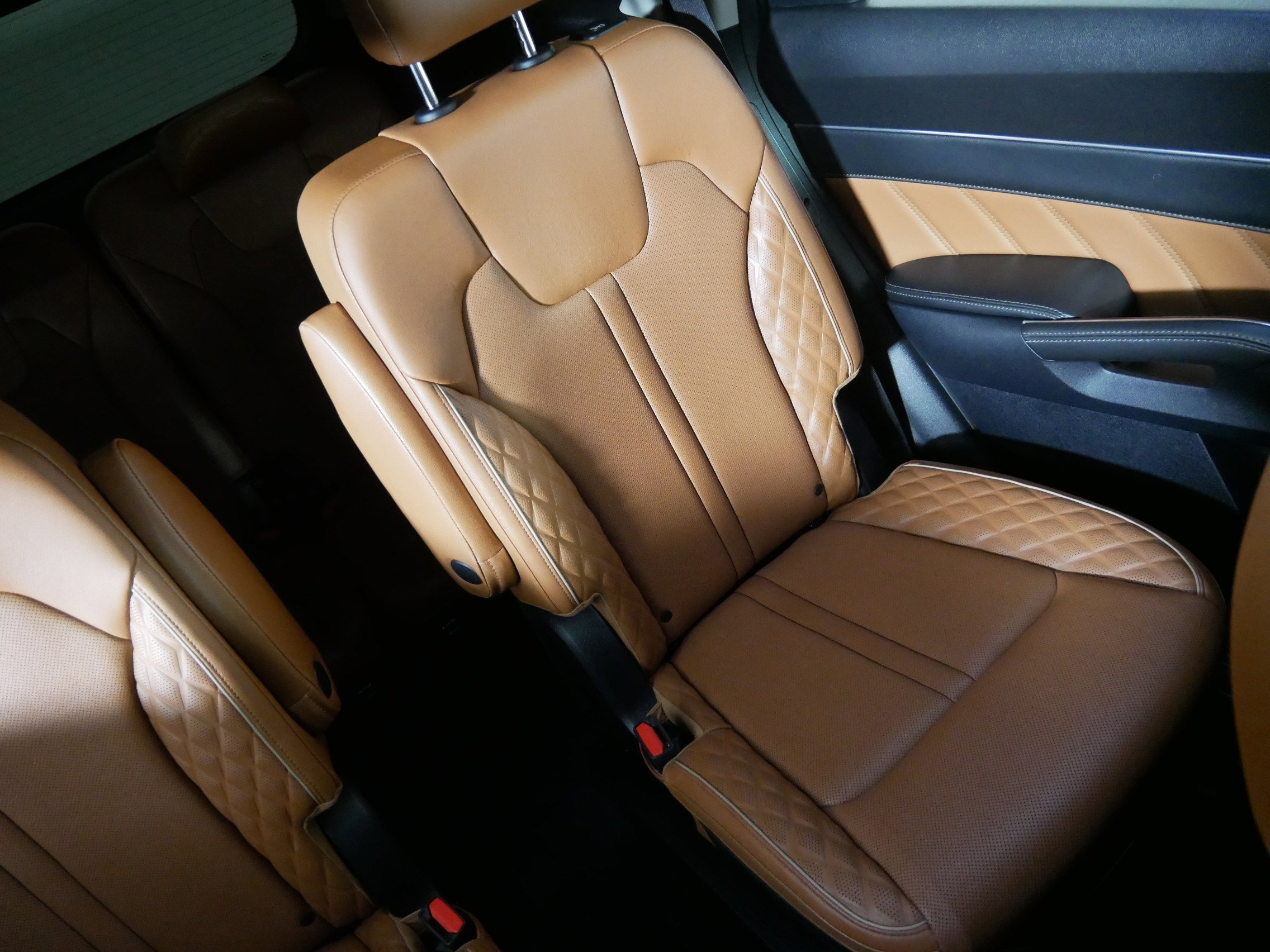 Used 2022 Kia Sorento SX Prestige w/ Rust Color Package image 14