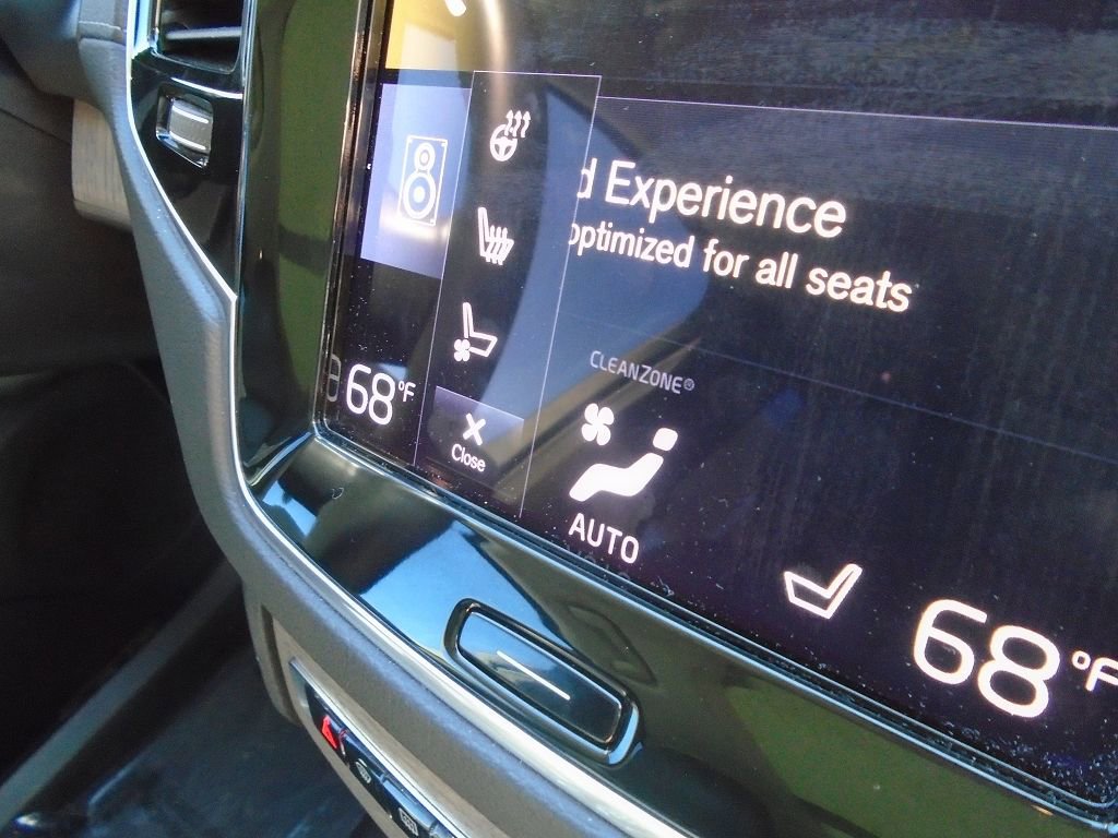 Used 2022 Volvo XC90 T6 Inscription w/ Advanced Package image 24