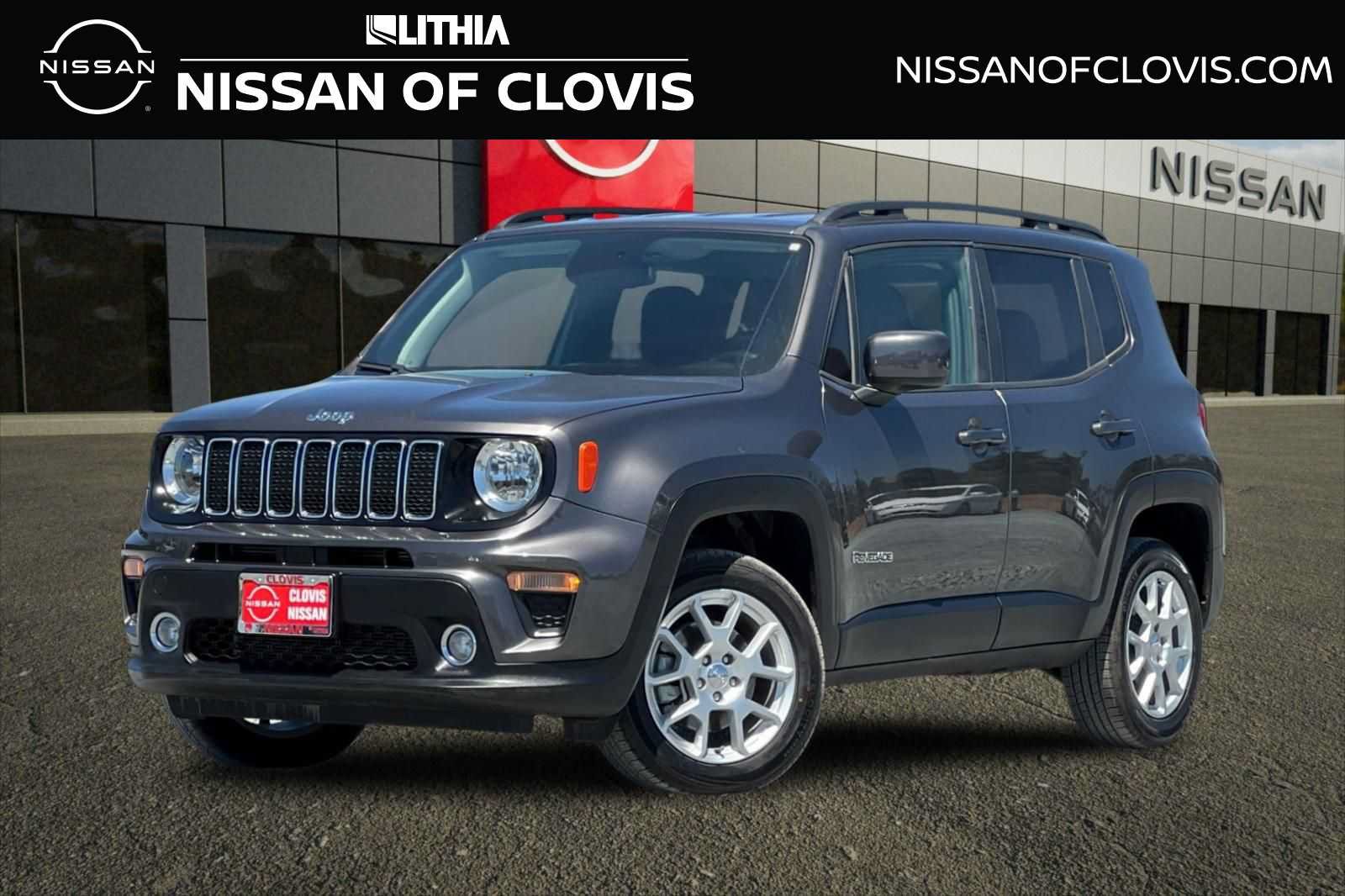 Used 2020 Jeep Renegade Latitude w/ UConnect 8.4 Nav Group AWD/4WD image 1