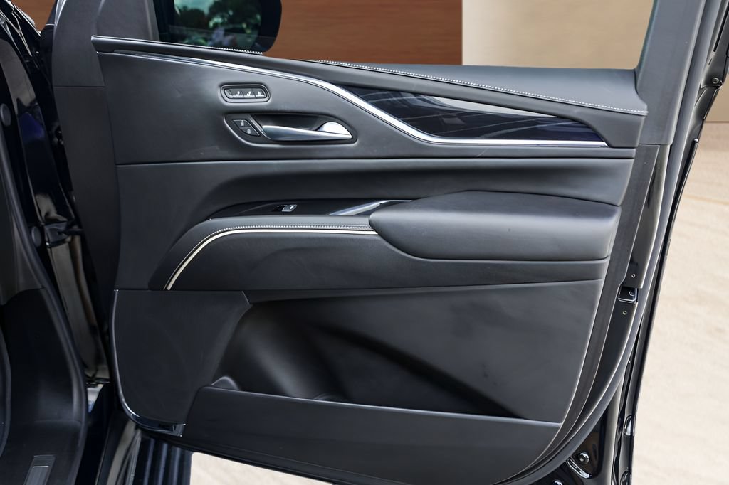 Certified 2024 Cadillac Escalade V AWD/4WD image 30