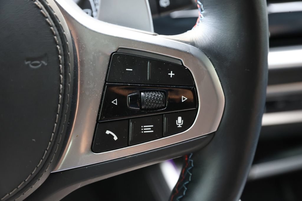 Used 2025 BMW X5 M60i AWD/4WD image 27
