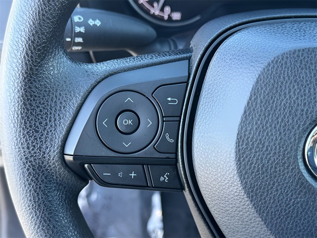 Used 2023 Toyota RAV4 LE image 16