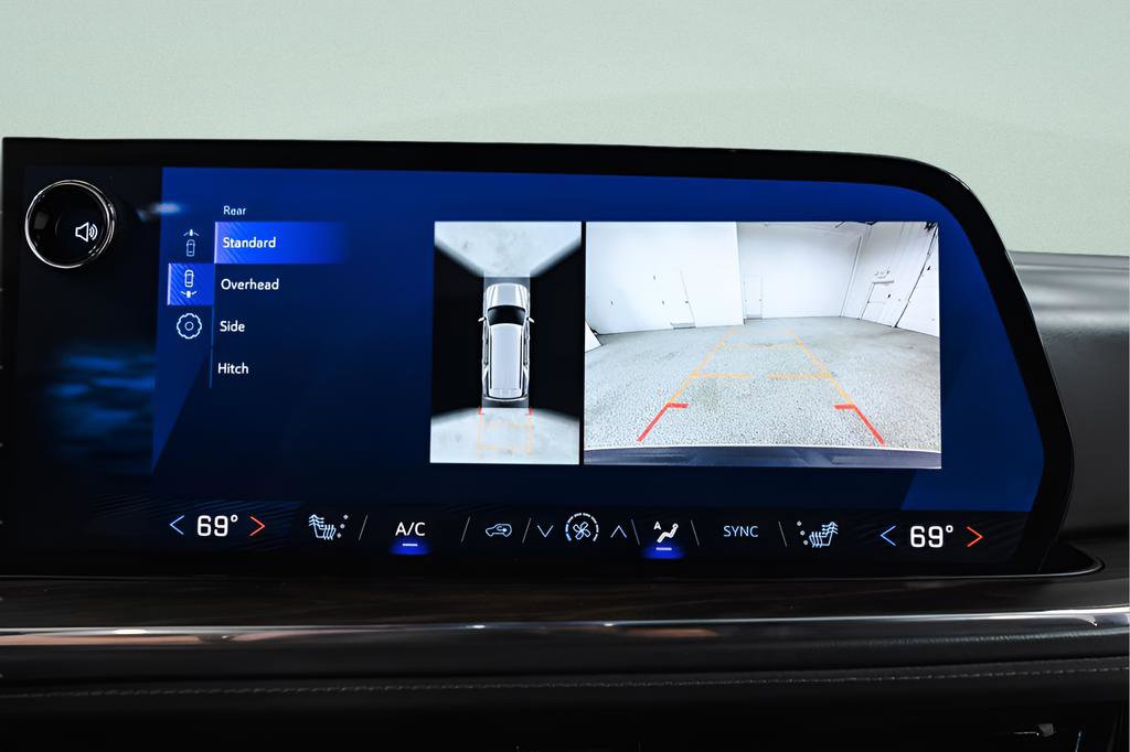 Used 2025 Chevrolet Tahoe LT image 17