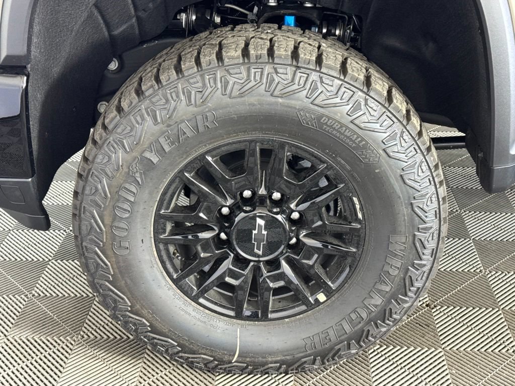 New 2026 Chevrolet Silverado 2500 ZR2 w/ LPO, Dark Essentials Package AWD/4WD image 38