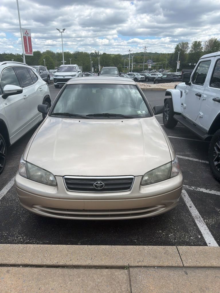 Used 2000 Toyota Camry CE FWD image 2